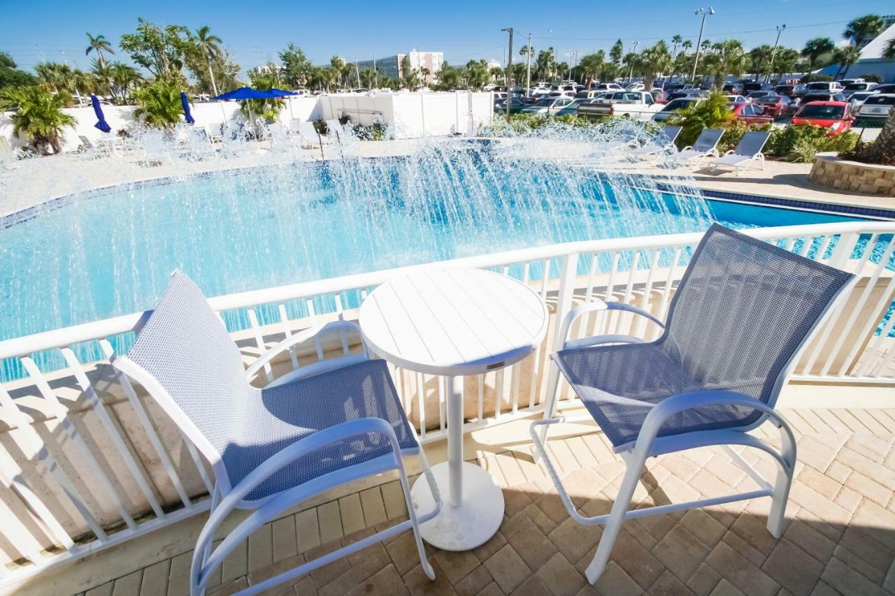 Coral Reef Resort St. Pete Beach Exterior foto